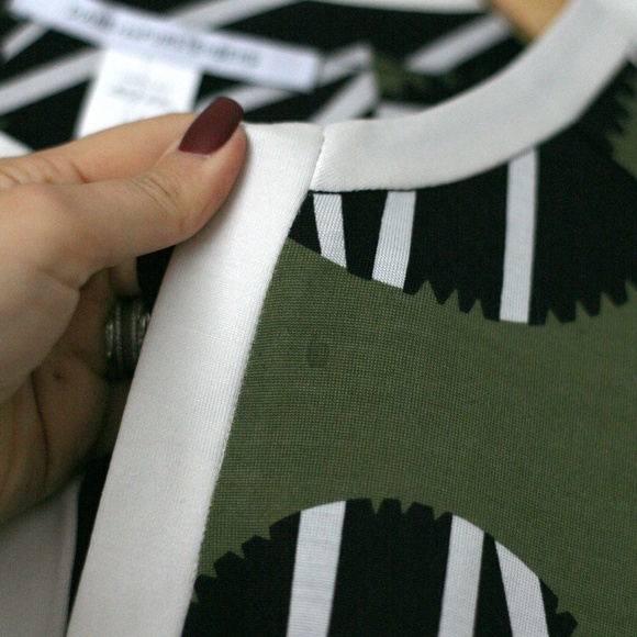 Diane Von Furstenburg silk geometric shift dress - Picture 3 of 6